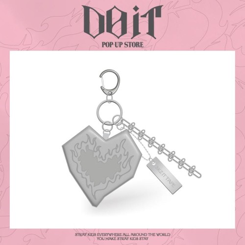 stray-kids-do-it-pop-up-store-do-it-keyring.jpg