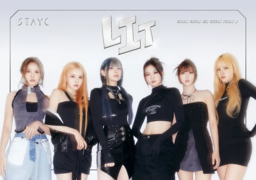 STAYC_Lit_album_cover_30.webp
